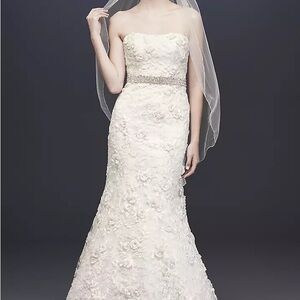 Oleg Cassini Subtle Pink 3D Floral Wedding Dress Size 2
